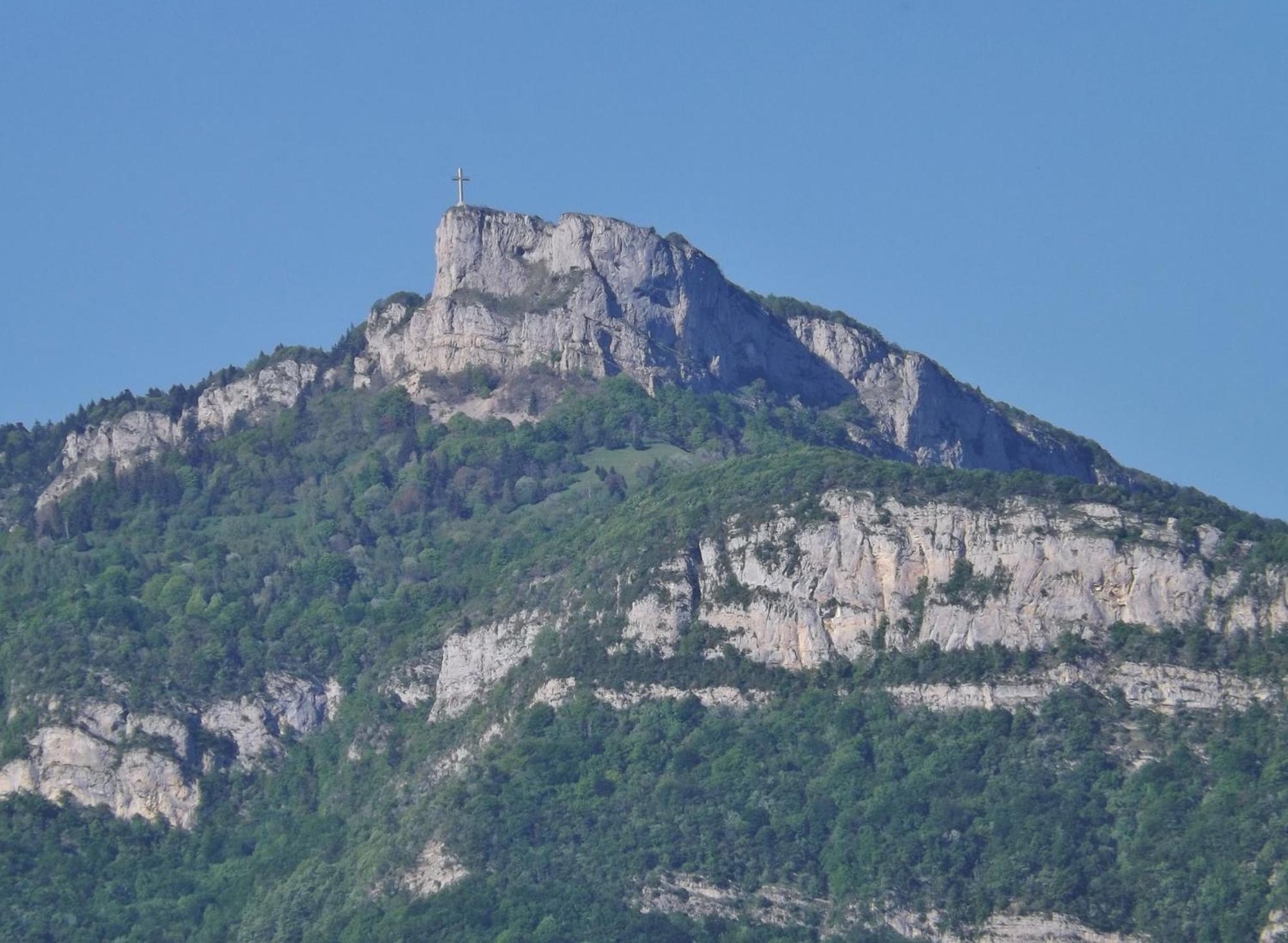 Superbe Appartement - Parking Gratuit - 4 Personnes Chambéry Exterior photo